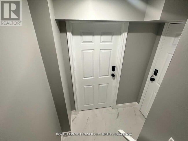 41 Paisley Green Ave in Caledon, ON - Building Photo - Building Photo