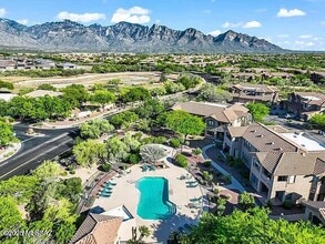 755 W Vistoso Highlands Dr, Unit 212 in Oro Valley, AZ - Building Photo - Building Photo