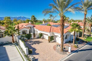 701 Indian Ridge Dr in Palm Desert, CA - Building Photo