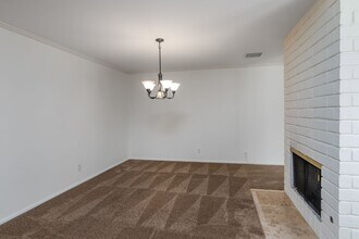 2228 Crespi Ln in Westlake Village, CA - Building Photo - Building Photo