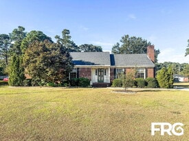 207 Woodbine St in Goldsboro, NC - Building Photo