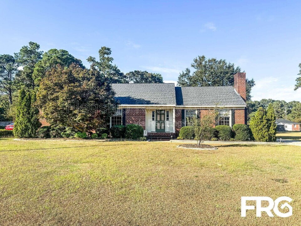 207 Woodbine St in Goldsboro, NC - Building Photo