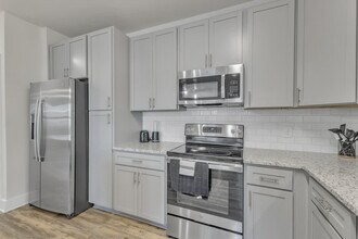 514 Pleasant Dr-Unit -FL2-ID1094369P in Durham, NC - Building Photo - Building Photo