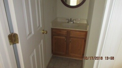 113 Amelia Ct in Yorktown, VA - Building Photo - Building Photo
