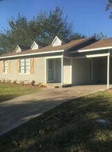 2501 Bryan St in Commerce, TX - Building Photo - Building Photo