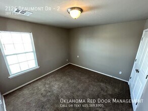 2126 Beaumont Dr in Norman, OK - Building Photo - Building Photo