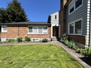 2830-2836-2836 SE 50th Ave in Portland, OR - Building Photo - Building Photo