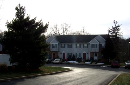 Pennwick Townhomes in Lancaster, PA - Building Photo