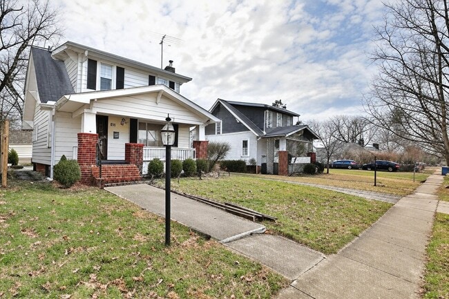 93 E Lincoln Ave in Columbus, OH - Building Photo - Building Photo
