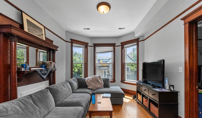 property at 3350 N Sheffield Ave