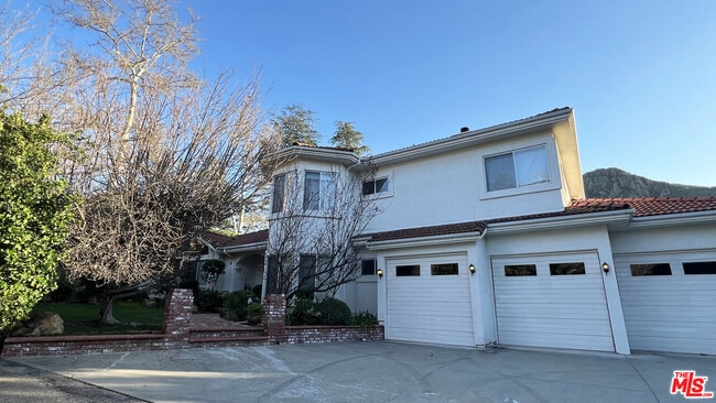 29934 Triunfo Dr in Agoura Hills, CA - Building Photo - Building Photo