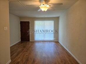 1105 Willard in Robinson, TX - Building Photo - Building Photo