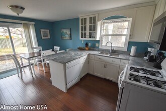 1028 Coppens Rd in Green Bay, WI - Building Photo - Building Photo