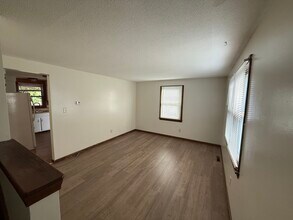 41 Guy Pl, Unit 41 in West Springfield, MA - Building Photo - Building Photo