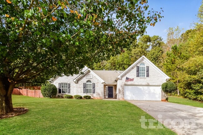 property at 147 Peachtree Glen Dr