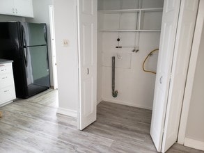 4427 W 140th St in Hawthorne, CA - Foto de edificio - Building Photo