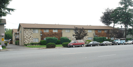 3977-3989 Hamilton Ave in Campbell, CA - Foto de edificio - Building Photo