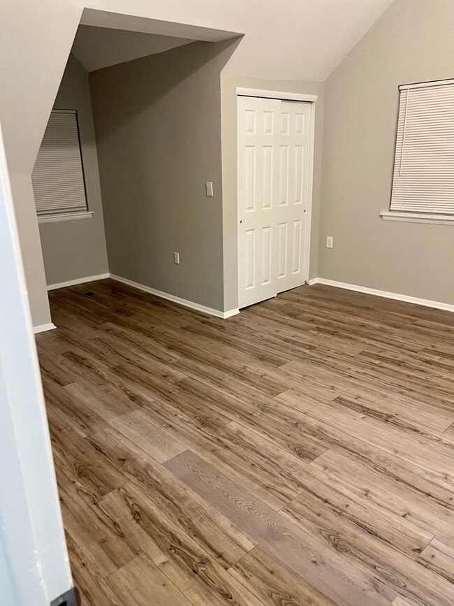 property at 613 Nutmeg St