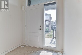 31 Wuhan Ln in Markham, ON - Building Photo - Building Photo