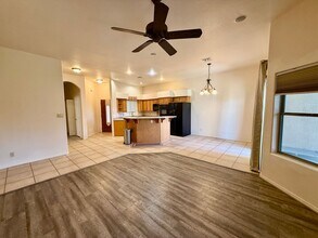 11785 Calle Gaudi in Yuma, AZ - Foto de edificio - Building Photo