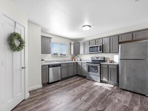 12603 Telge Rd, Unit 13E in Cypress, TX - Foto de edificio - Building Photo