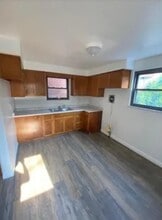 799 Greenfield Ave in Pittsburgh, PA - Building Photo - Building Photo