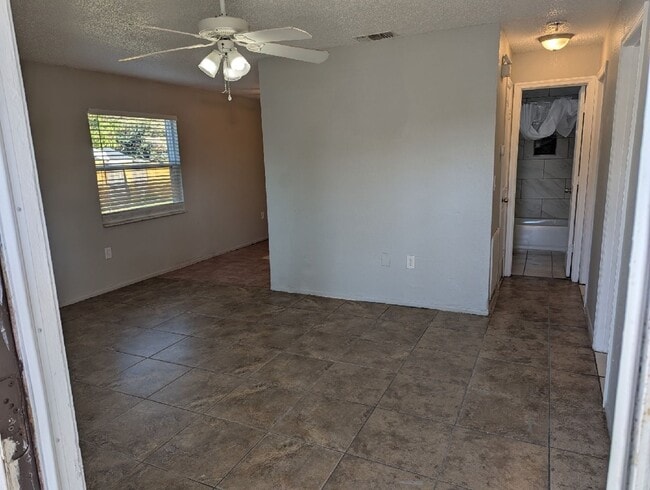 5609 20th St W in Bradenton, FL - Building Photo - Building Photo