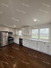 1827 E 75th Terrace in Kansas City, MO - Building Photo - Building Photo