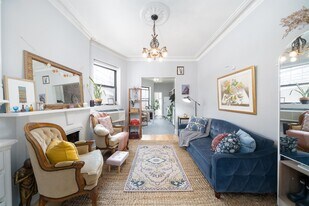 253 8th St in Jersey City, NJ - Building Photo