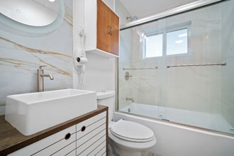 13721 N Miami Ave in Miami, FL - Building Photo - Building Photo