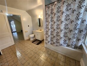 3351 Desota Ave in Cleveland Heights, OH - Building Photo - Building Photo