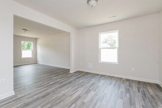 1054 Manor Dr in Rocky Mount, NC - Building Photo - Building Photo