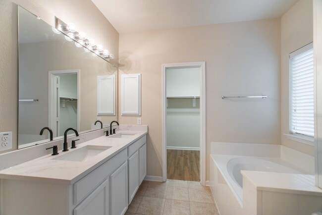 property at 78 E Heritage Mill Cir