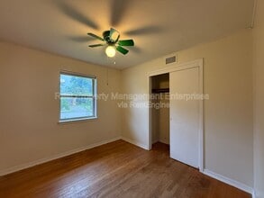 5417 NW 46th Terrace in Warr Acres, OK - Foto de edificio - Building Photo