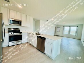 580 Kathleen Pike in San Antonio, TX - Building Photo - Building Photo