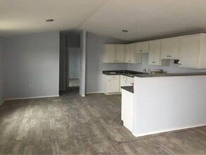 25670 Brushline Rd in Edinburg, TX - Foto de edificio - Building Photo