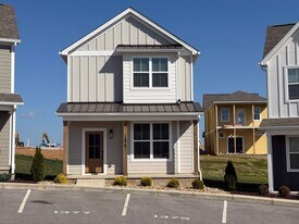 1375 Belfair St in Cookeville, TN - Building Photo