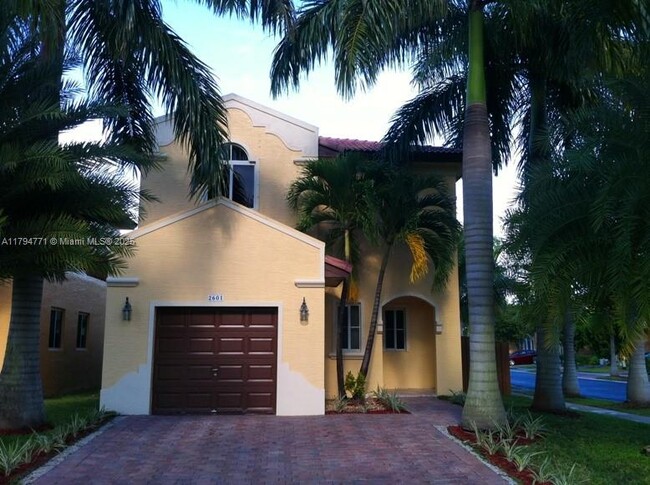 2601 NE 41st Cir in Homestead, FL - Building Photo - Building Photo
