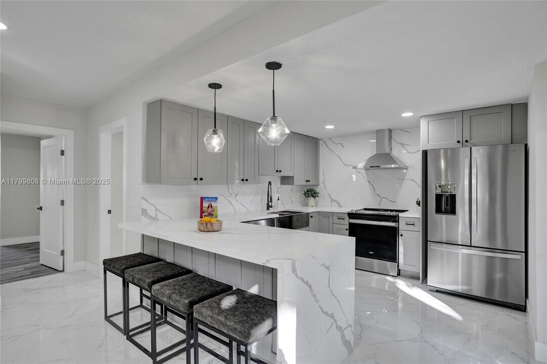 7943 NW 6th Ave in Miami, FL - Building Photo