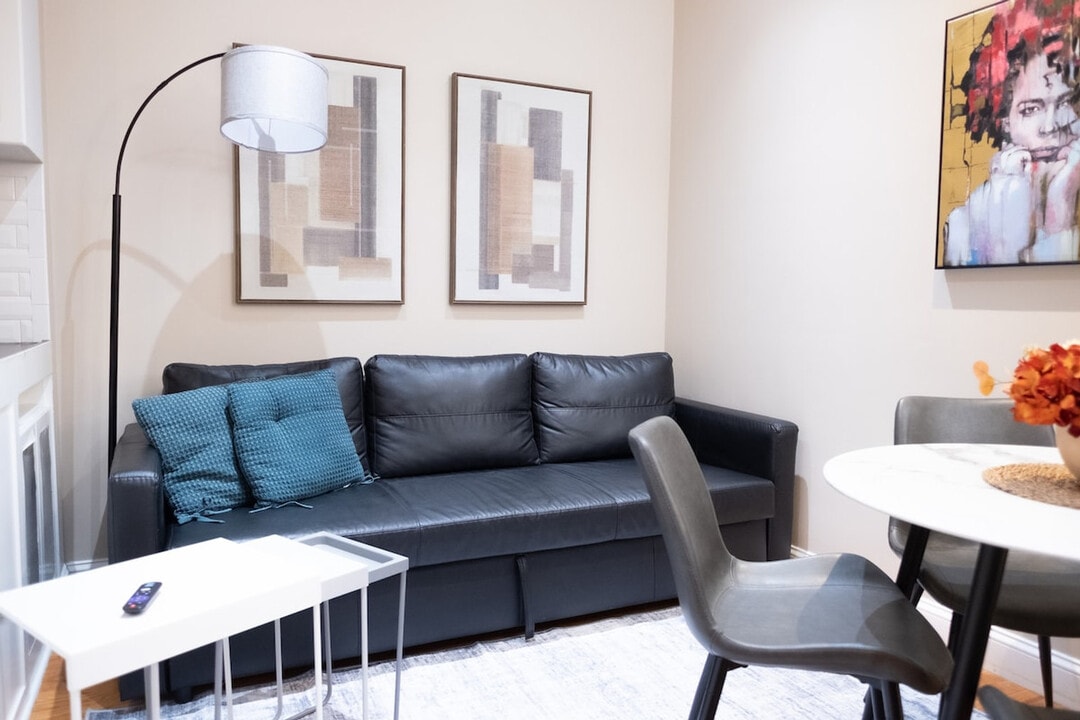 230 W 113th St in New York, NY - Building Photo