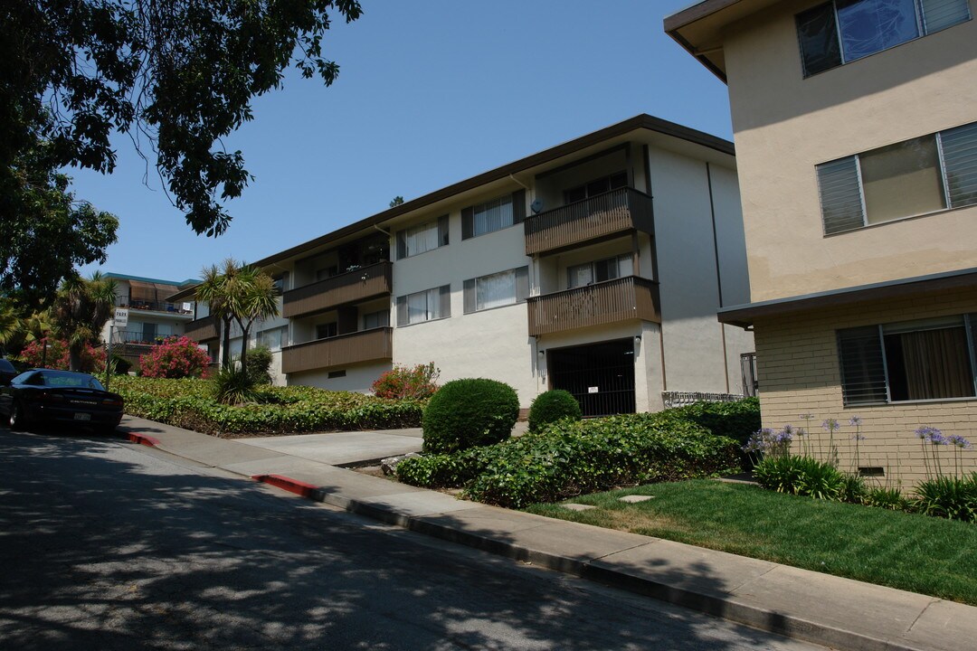 Marion Apartments in Belmont, CA - Building Photo