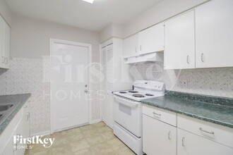 1275 W Wellington Dr in Deltona, FL - Building Photo - Building Photo