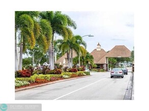 380 Fanshaw J in Boca Raton, FL - Building Photo - Building Photo