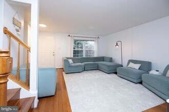 14703 Prairie Landing Way in North Potomac, MD - Foto de edificio - Building Photo