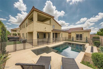 5990 Viscaya Grv St in Las Vegas, NV - Building Photo - Building Photo