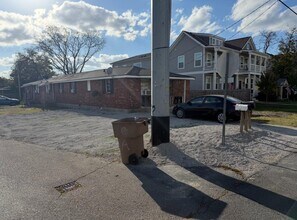 6001 California Ave in Nashville, TN - Building Photo - Building Photo