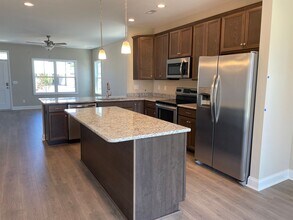 1445 Lewis Landing Ave in Wilmington, NC - Building Photo - Building Photo