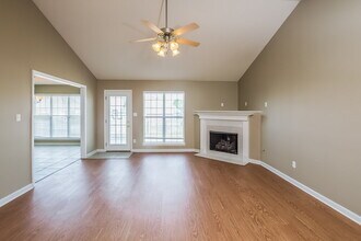 6379 Sandbourne E in Olive Branch, MS - Building Photo - Building Photo