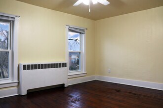 1808 W Market St in Lewisburg, PA - Building Photo - Building Photo