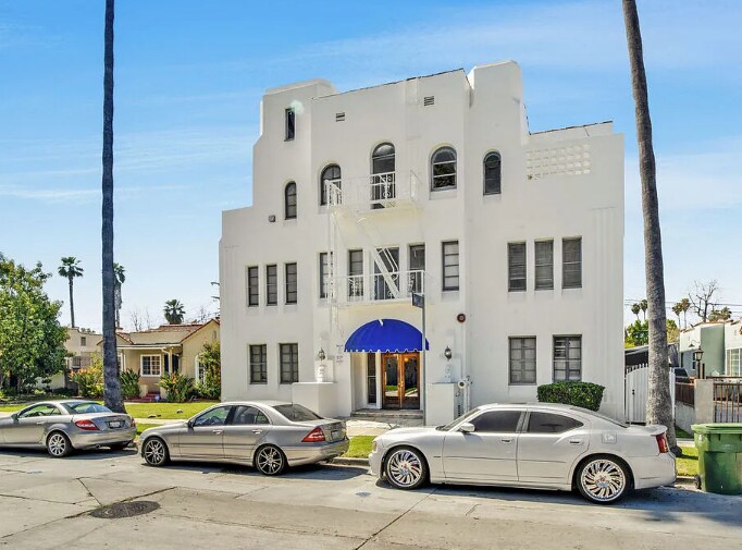 4151 3rd Ave in Los Angeles, CA - Building Photo